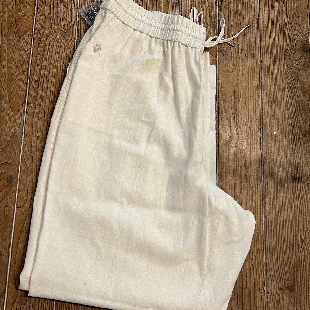 New! Lino White Pant
